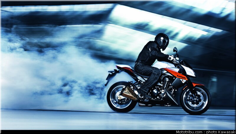 kawasaki_z1000_2010_0002