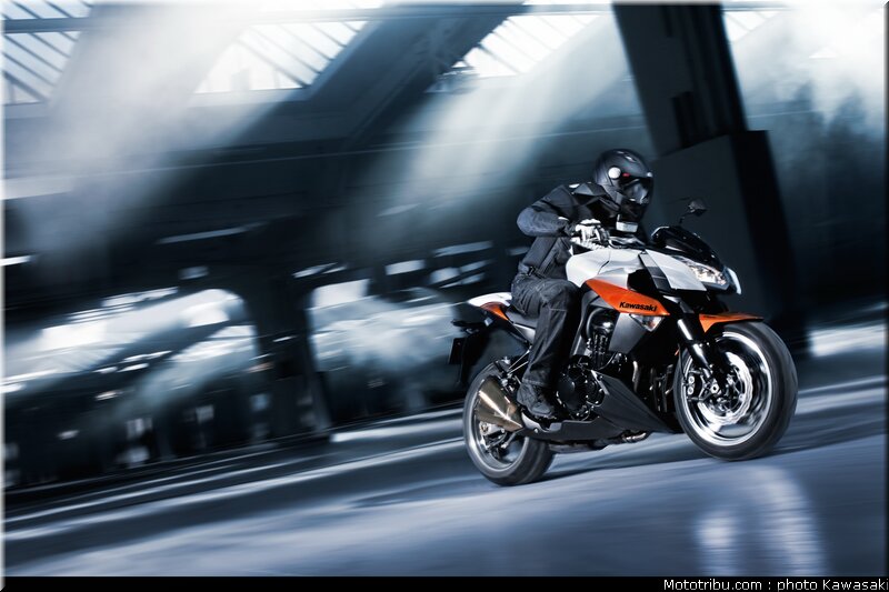 kawasaki_z1000_2010_0007