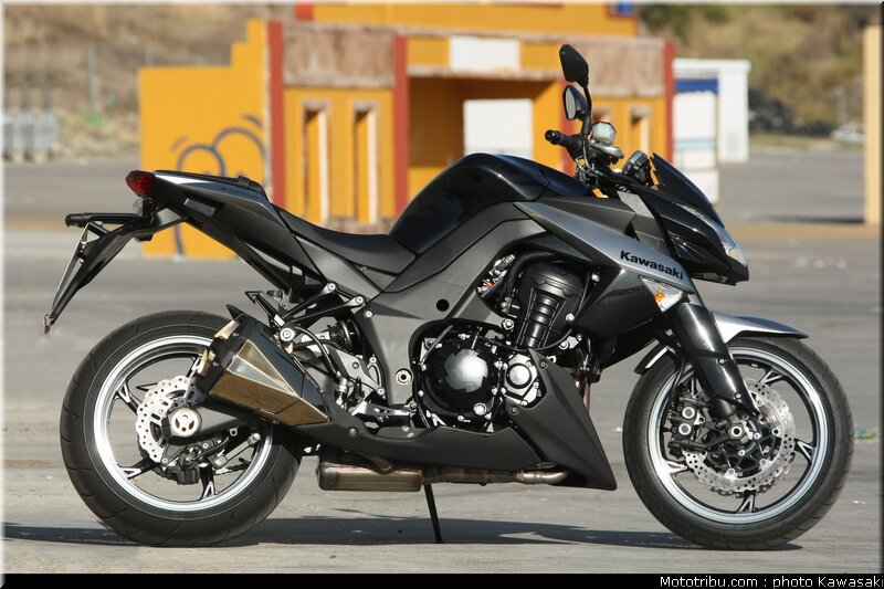 kawasaki_z1000_2010_0028