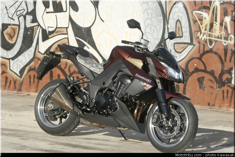 kawasaki_z1000_2010_0035