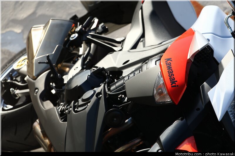 kawasaki_z1000_2010_0057