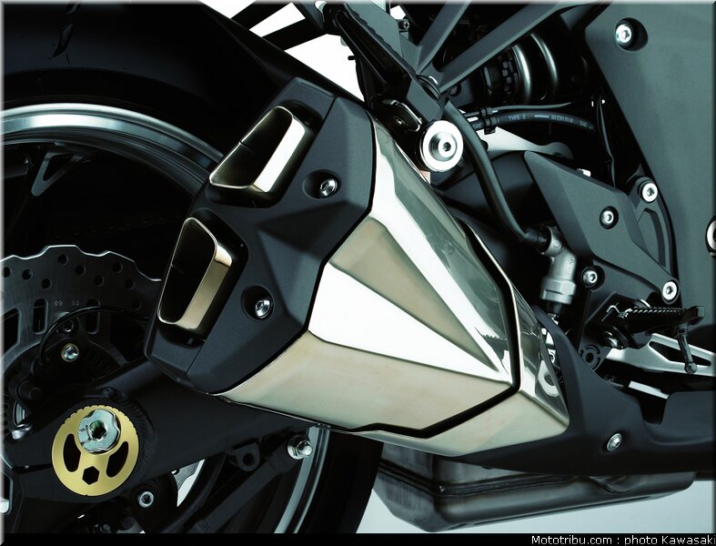 kawasaki_z1000_2010_0091