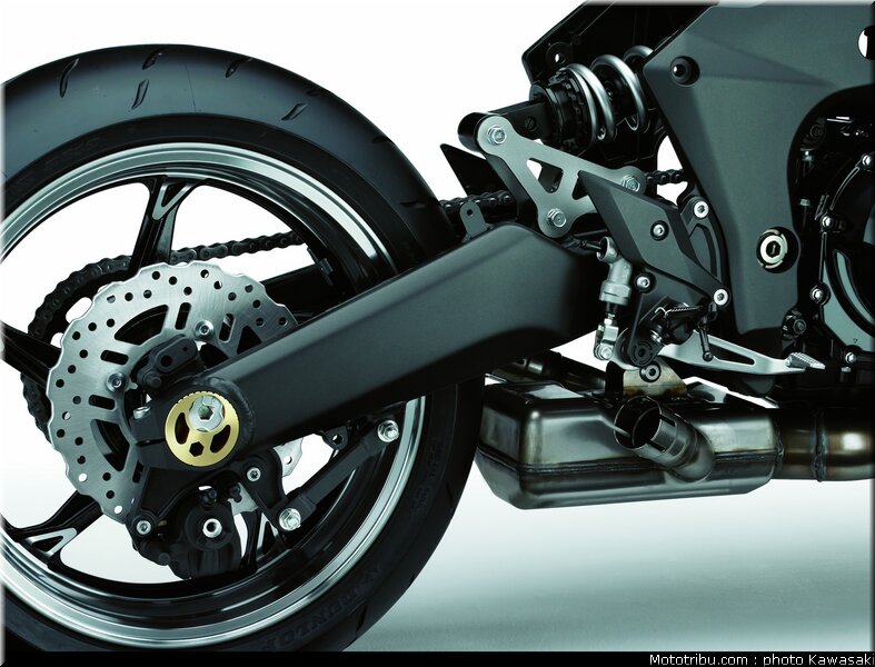 kawasaki_z1000_2010_0122