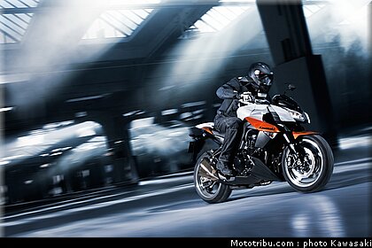 kawasaki_z1000_2010_0007.jpg
