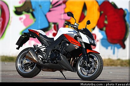 kawasaki_z1000_2010_0009.jpg