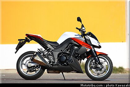 kawasaki_z1000_2010_0010.jpg