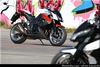 kawasaki_z1000_2010_0012.jpg