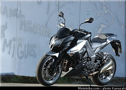 kawasaki_z1000_2010_0026.jpg
