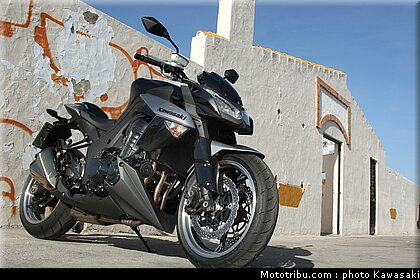 kawasaki_z1000_2010_0029.jpg