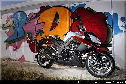 kawasaki_z1000_2010_0033.jpg