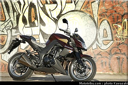 kawasaki_z1000_2010_0039.jpg