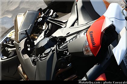 kawasaki_z1000_2010_0057.jpg