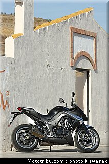 kawasaki_z1000_2010_0059.jpg
