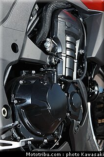 kawasaki_z1000_2010_0067.jpg
