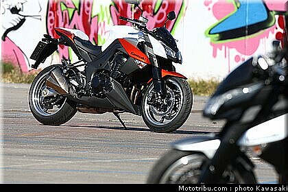 kawasaki_z1000_2010_0012.jpg