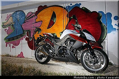kawasaki_z1000_2010_0033.jpg