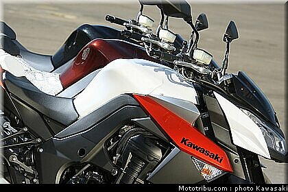 kawasaki_z1000_2010_0042.jpg
