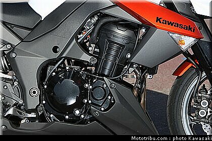 kawasaki_z1000_2010_0045.jpg