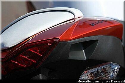 kawasaki_z1000_2010_0048.jpg