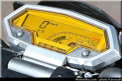 kawasaki_z1000_2010_0081.jpg