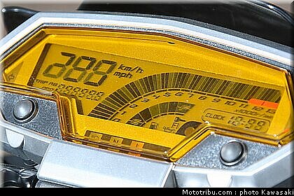 kawasaki_z1000_2010_0082.jpg
