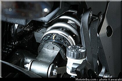 kawasaki_z1000_2010_0101.jpg