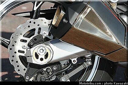 kawasaki_z1000_2010_0103.jpg