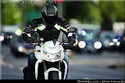 kawasaki_z750_2010_001.jpg