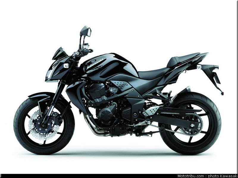 kawasaki_z750_2010_003