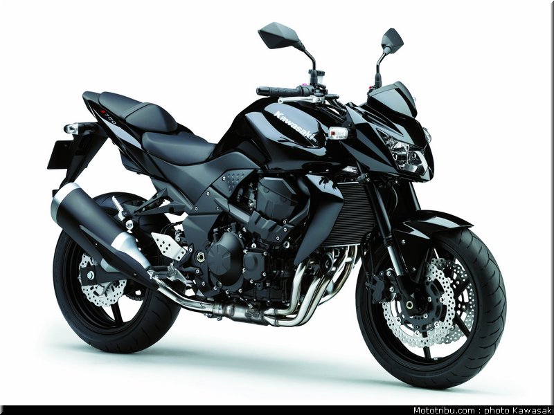kawasaki_z750_2010_004