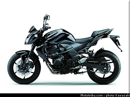 kawasaki_z750_2010_003.jpg