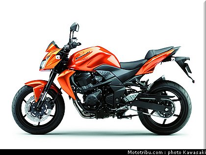 kawasaki_z750_2010_006.jpg