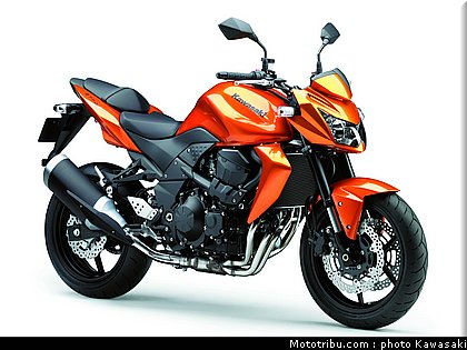 kawasaki_z750_2010_007.jpg