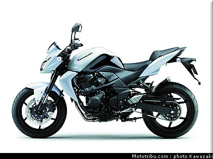 kawasaki_z750_2010_009.jpg