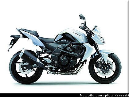 kawasaki_z750_2010_011.jpg