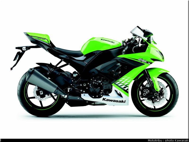 kawasaki_zx10r_2010_003