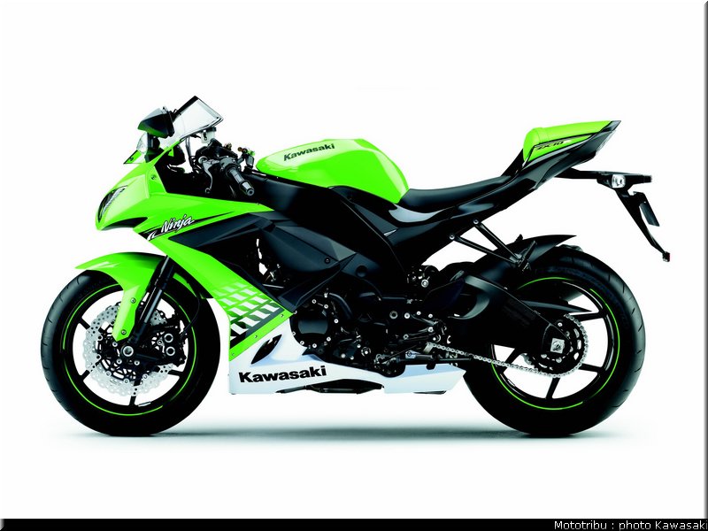 kawasaki_zx10r_2010_005