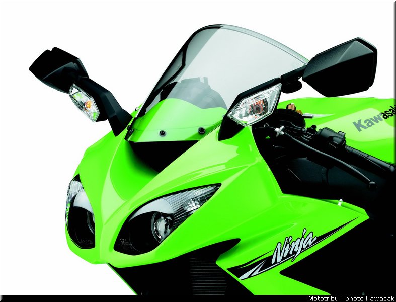 kawasaki_zx10r_2010_009