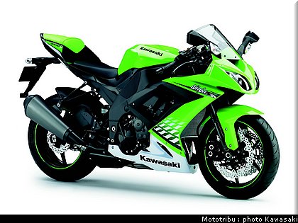 kawasaki_zx10r_2010_004.jpg