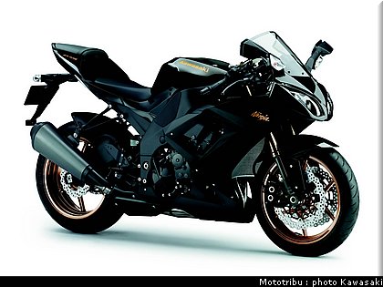 kawasaki_zx10r_2010_007.jpg