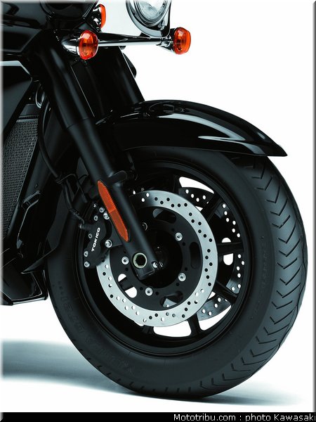 kawasaki_1700_voyager_custom_2011_15