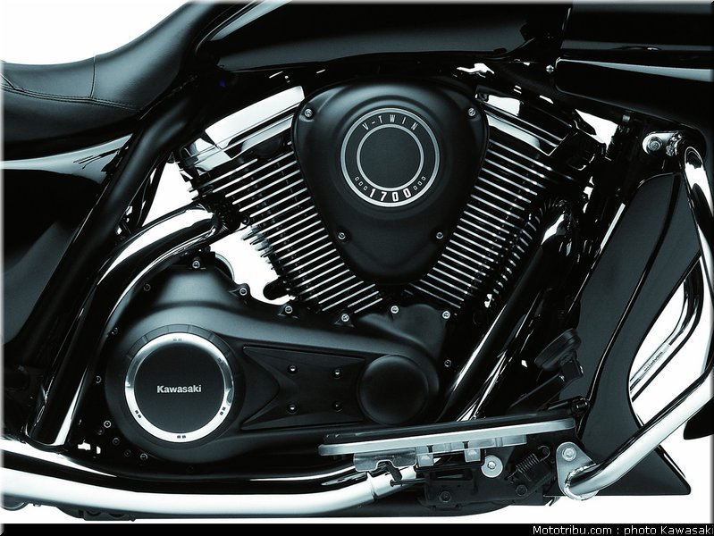 kawasaki_1700_voyager_custom_2011_17
