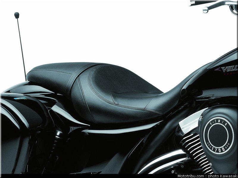 kawasaki_1700_voyager_custom_2011_19