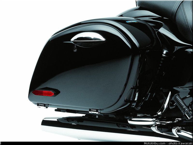 kawasaki_1700_voyager_custom_2011_21