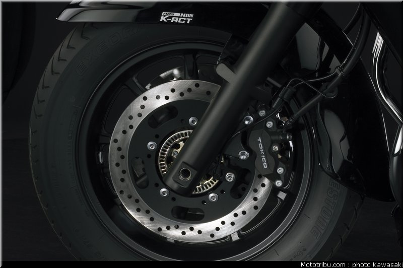 kawasaki_1700_voyager_custom_2011_26