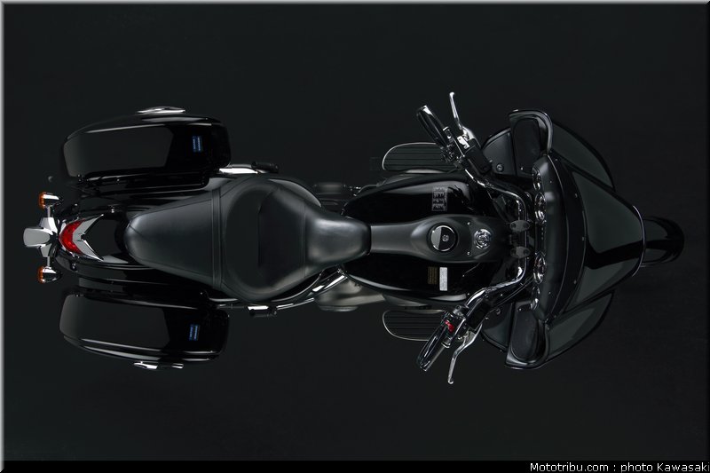 kawasaki_1700_voyager_custom_2011_3