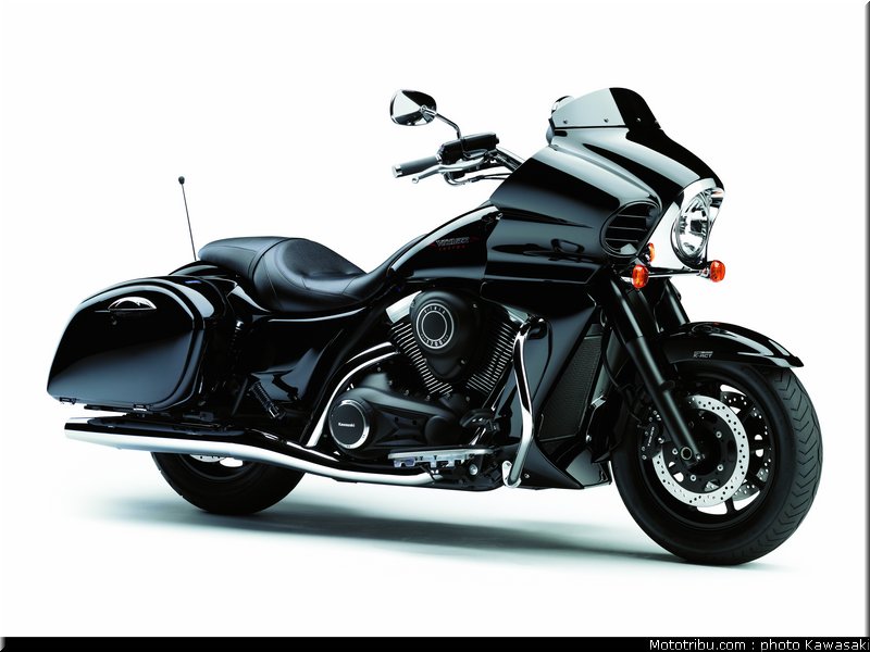 kawasaki_1700_voyager_custom_2011_5