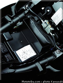 kawasaki_1700_voyager_custom_2011_13.jpg