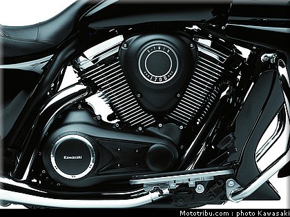 kawasaki_1700_voyager_custom_2011_17.jpg