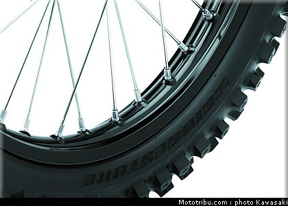 kawasaki_kx450f_2011_010.jpg